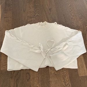 Aritzia Wilfred crop knit with braided sleeves
